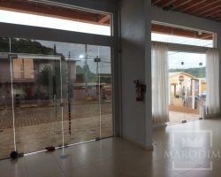 Salas/Conjuntos com 102m², Nao suíte, no bairro Santa Helena em Marau