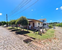 Casa com 129m², 3 dormitórios, Nao suíte, 1 vaga, no bairro Loteamento Girardi em Marau