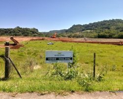 Terreno com 438m², Nao suíte, no bairro Loteamento de Rocco em Marau