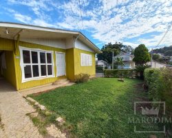 Casa com 130m², 5 dormitórios, Nao suíte, 2 vagas, no bairro Bosque em Marau