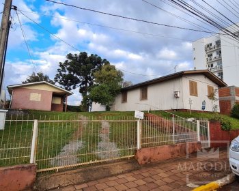 Terreno com 885m², Nao suíte, no bairro Centro em Marau