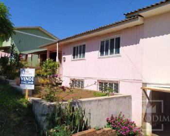 Casa com 210m², 6 dormitórios, Nao suíte, 2 vagas, no bairro Santa Lúcia em Marau