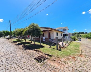 Casa com 129m², 3 dormitórios, Nao suíte, 1 vaga, no bairro Loteamento Girardi em Marau