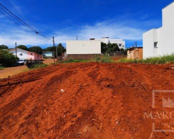 Terreno com 321m², Nao suíte, no bairro Jardim do Sol em Marau