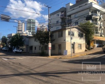 Casa com 107m², Nao suíte, 1 vaga, no bairro Centro em Marau