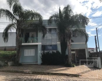 Casa com 258m², 3 dormitórios, Sim suíte, 2 vagas, no bairro Jardim do Sol em Marau