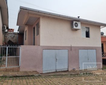 Casa com 103m², 2 dormitórios, Nao suíte, 2 vagas, no bairro Santa Rita em Marau