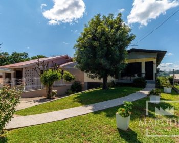 Casa com 191m², 3 dormitórios, Nao suíte, 1 vaga, no bairro Centro em Marau