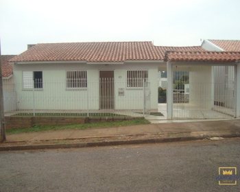 Casa com 73m², 3 dormitórios, Nao suíte, 1 vaga, no bairro Frei Adelar em Marau