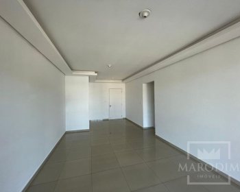 Apartamento com 111m², 2 dormitórios, Nao suíte, 1 vaga, no bairro Borges de Medeiros em Marau